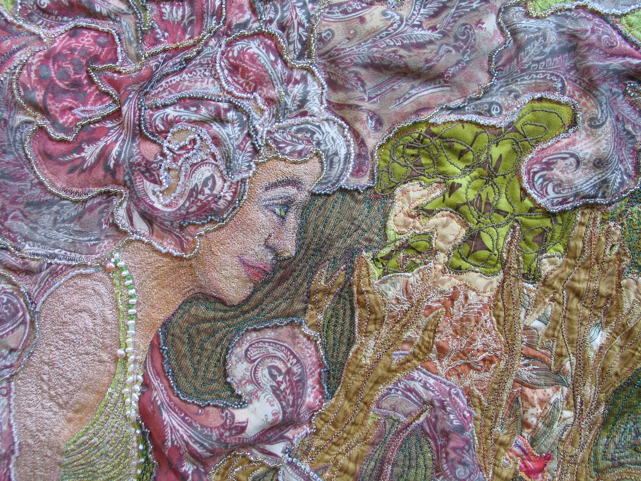 psamethe-beads-embroidery-stitchout-detail